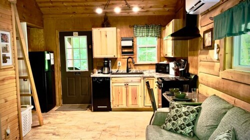 The Maple Tree Cabin