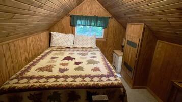 2 bedrooms, iron/ironing board, WiFi