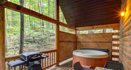 The Caleb Cabin w/ Queen Bed