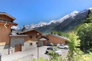 Exterior - Apartment, chalet style, close to ski lifts, terrace and garage (Les Houches)