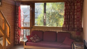 Fireplace - Charming 2-room Apartment for 4/6 People (Bessans)