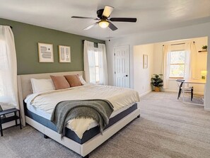 4 bedrooms, WiFi, bed sheets, wheelchair access