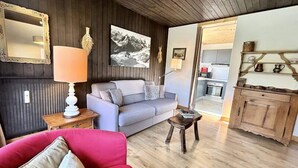 Living area - 2-room Apartment, Sleeps 4, Megeve (Megeve)
