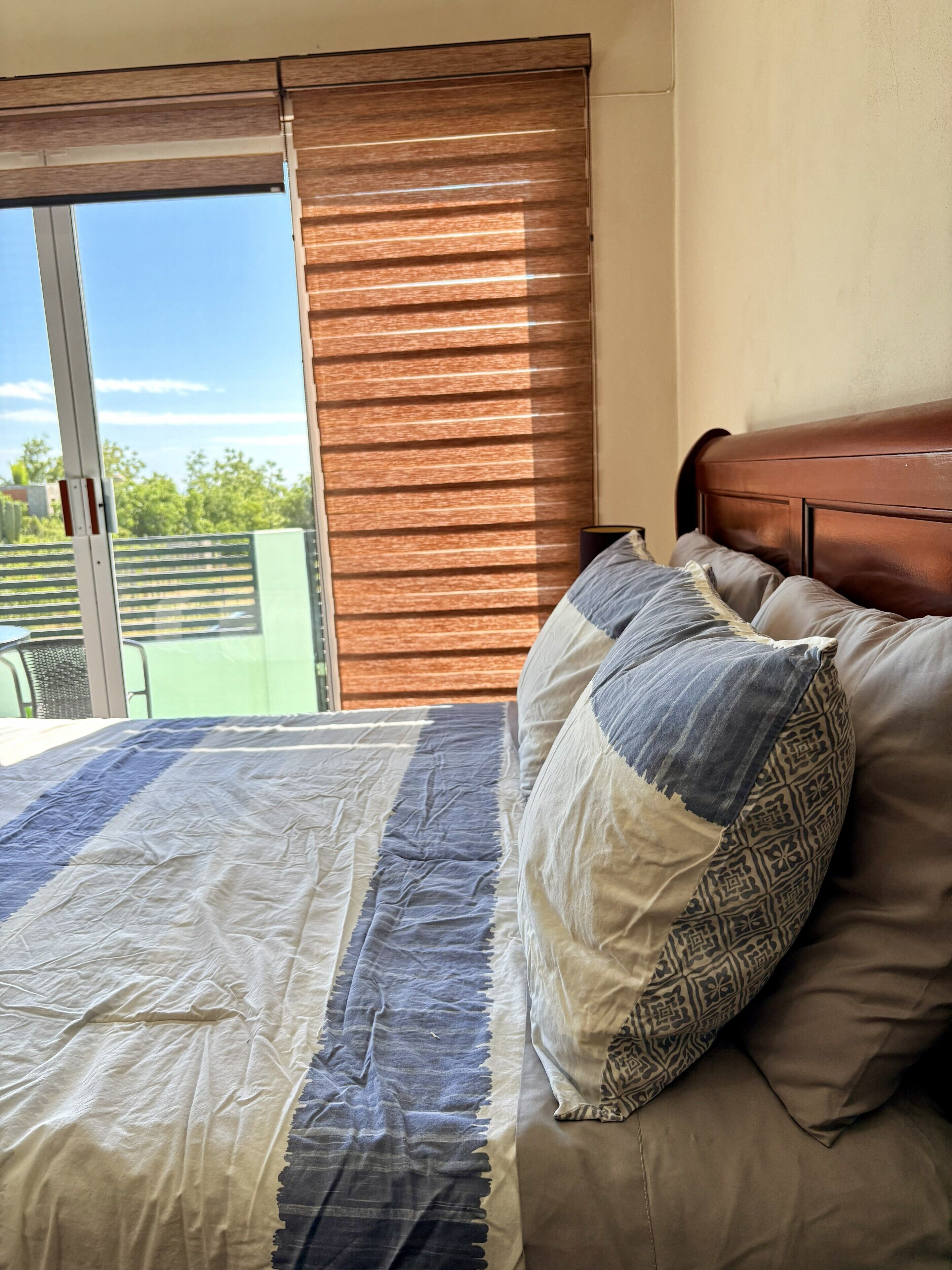 1 slaapkamer, een strijkplank/strijkijzer, wifi, beddengoed