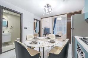 Room - Stayshort - 1BR in Arjan Sleeps 2 With City Views (Dubai)