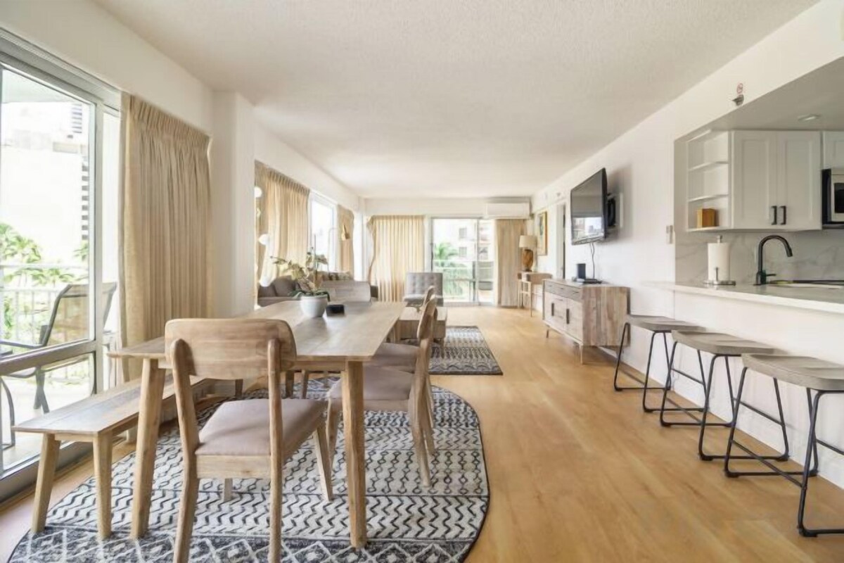 Light Luxury Suite