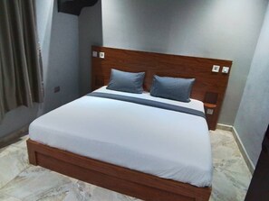 シングルルーム | WiFi (無料)