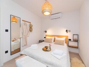 2 habitaciones, tabla de planchar con plancha, internet y ropa de cama 