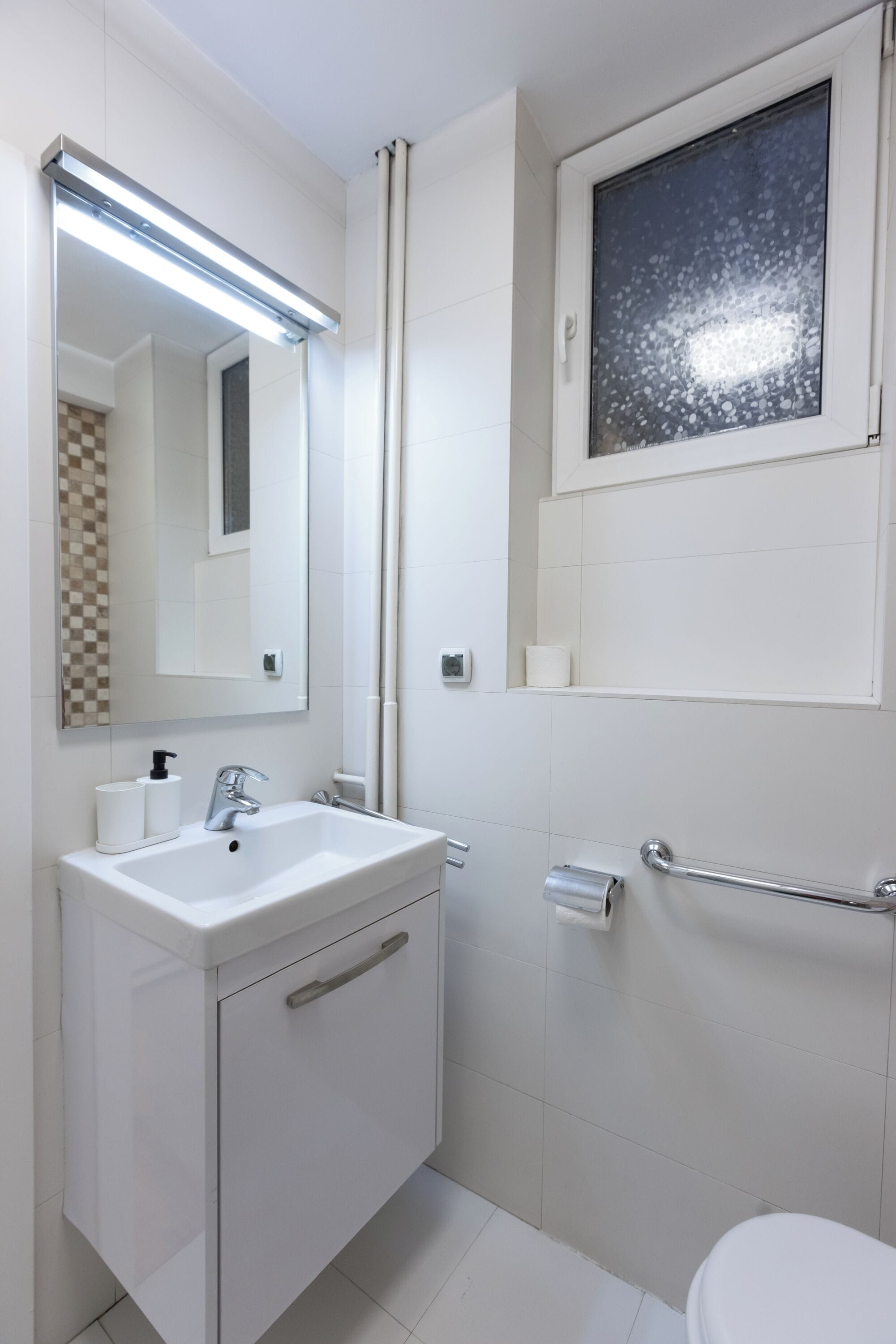 風筒、提供毛巾、番梘、洗頭水