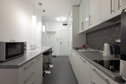 Central Studio Apartments