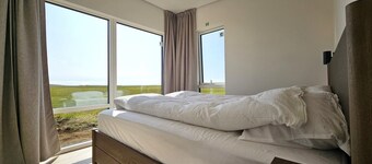 Hítarneskot – Private Hot Tub Cottage in Snæfellsnes