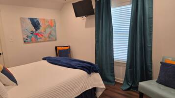 1 bedroom, iron/ironing board, WiFi, bed sheets