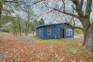 Exterior - Spokane Valley Nature Home! Trails & River Days (Otis Orchards)