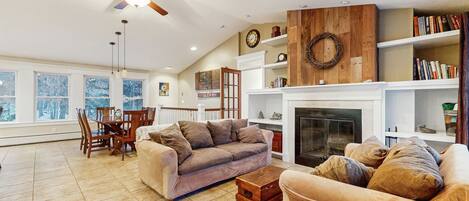 Télévision, table de tennis de table