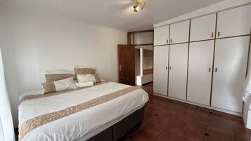 1 Schlafzimmer, Bügeleisen/Bügelbrett, Internetzugang