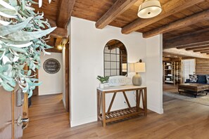 �المنشأة من الداخل