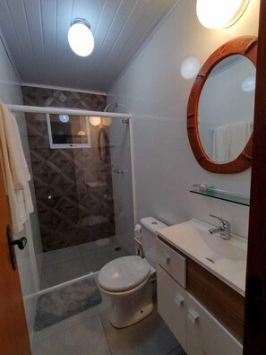 Family Chalet | Bathroom - Suite buquê de noiva e suíte Camélia  (Monte Verde)