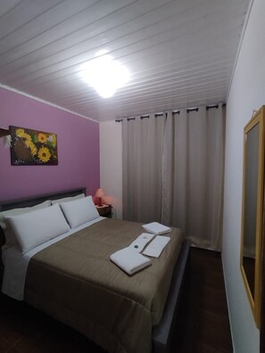 Family Chalet | Free WiFi - Suite buquê de noiva e suíte Camélia  (Monte Verde)
