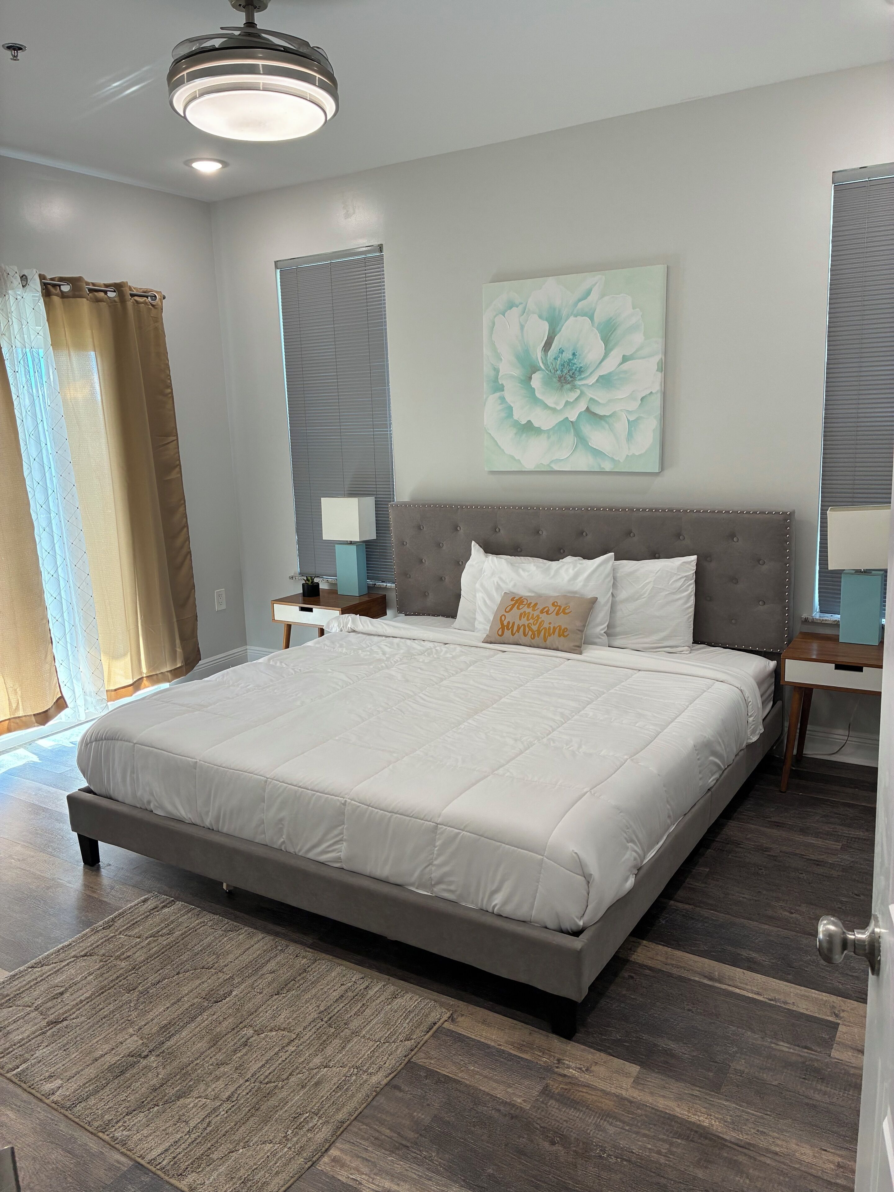 1 habitación, tabla de planchar con plancha, wifi y ropa de cama 