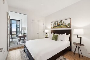 1 slaapkamer, een strijkplank/strijkijzer, gratis wifi, beddengoed