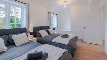 3 bedrooms, WiFi, bed sheets