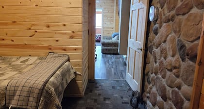 Golden Walleye Getaway. Close to local attractions & lots of off street parking
