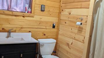 Dutxa, tovalloles i paper higiènic