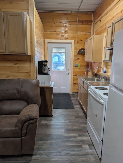 Golden Walleye Getaway. Close to local attractions & lots of off street parking