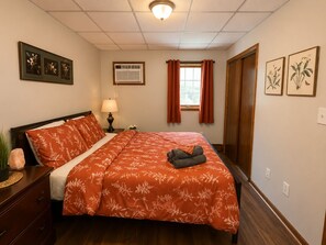 1 habitación, tabla de planchar con plancha, wifi gratis y ropa de cama 
