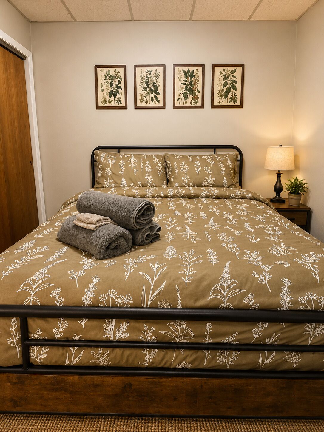1 chambre, fer et planche à repasser, Wi-Fi gratuit, draps fournis