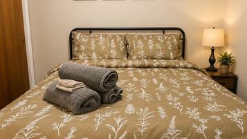 1 chambre, fer et planche à repasser, Wi-Fi gratuit, draps fournis
