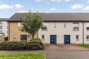 Exterior - Oatlands Oasis/FREE Parking/2 Minutes from M74 (Glasgow)