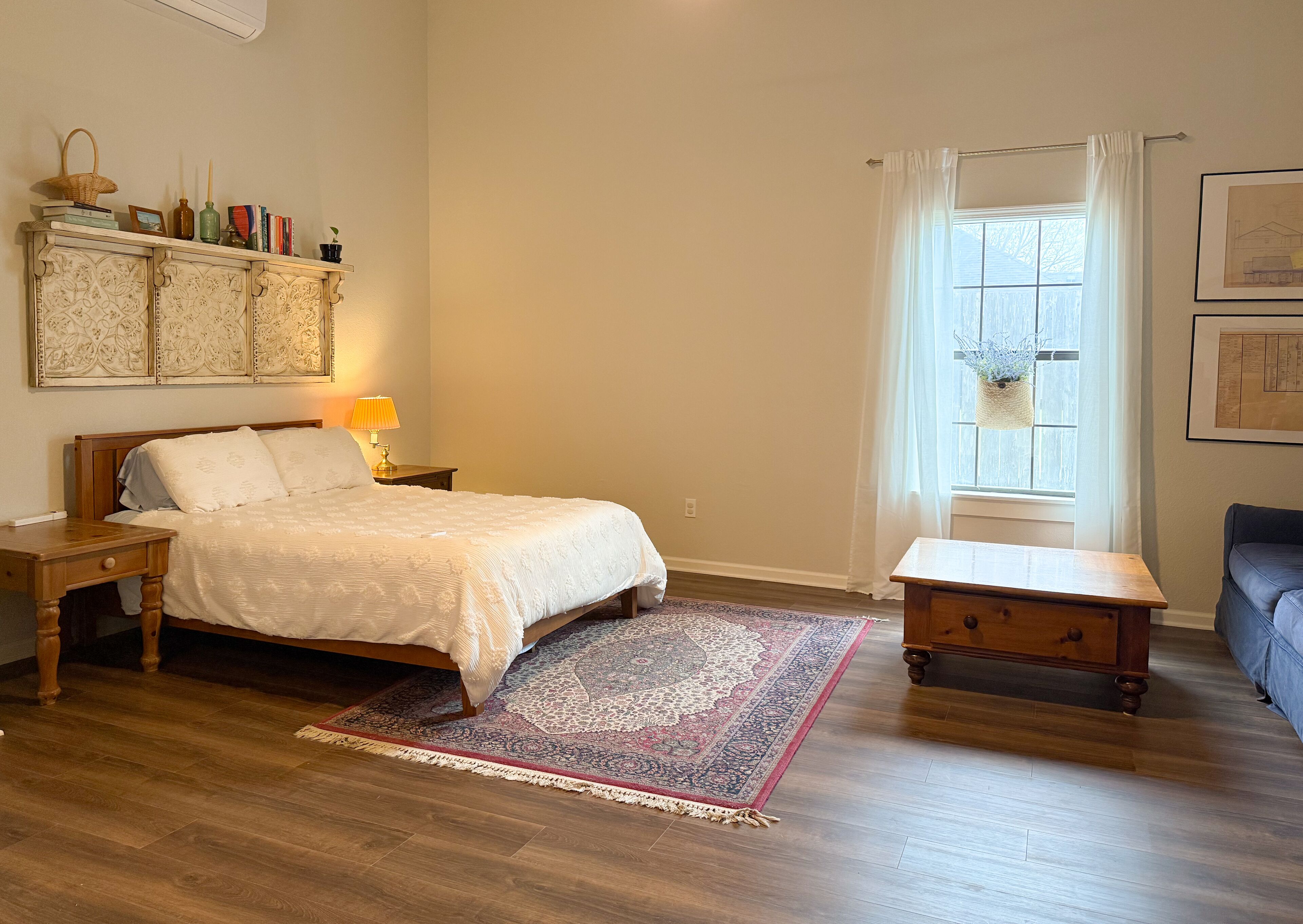 1 bedroom, travel cot, free WiFi, bed sheets