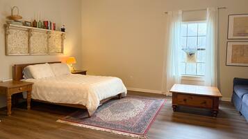 1 bedroom, travel cot, free WiFi, bed sheets