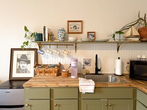 Unclassified image, 5 of 16, button - Blue Bonnet Cottage - A Quiet Waco Getaway (McGregor)