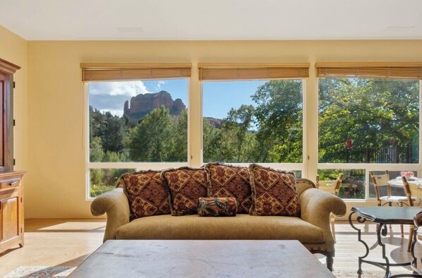 TV, fireplace - Romantic Getaway-Renovated. Creekfront. Swimming Hole Hike. Hot Tub. Views! (Sedona)