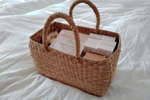미분류 이미지, 2/3장, 버튼