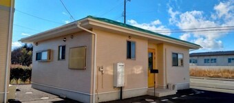 Western-style house for families and groups