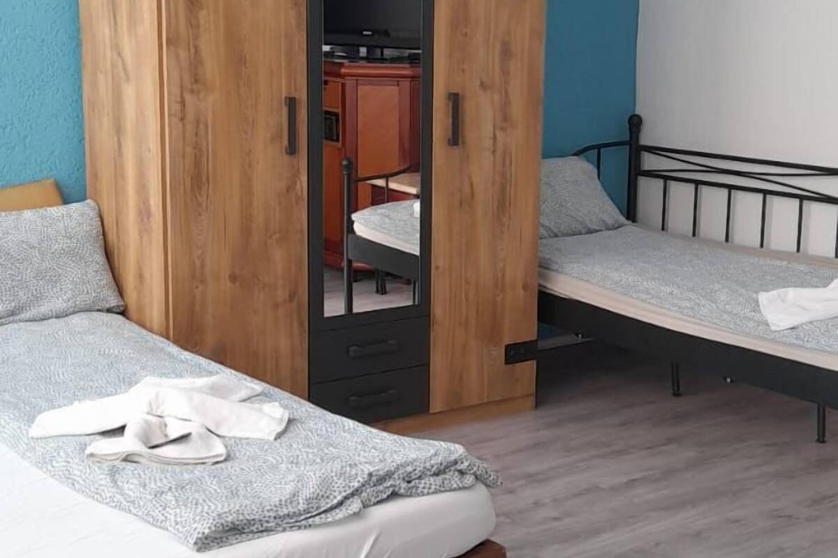 Basic Single Room | Free WiFi