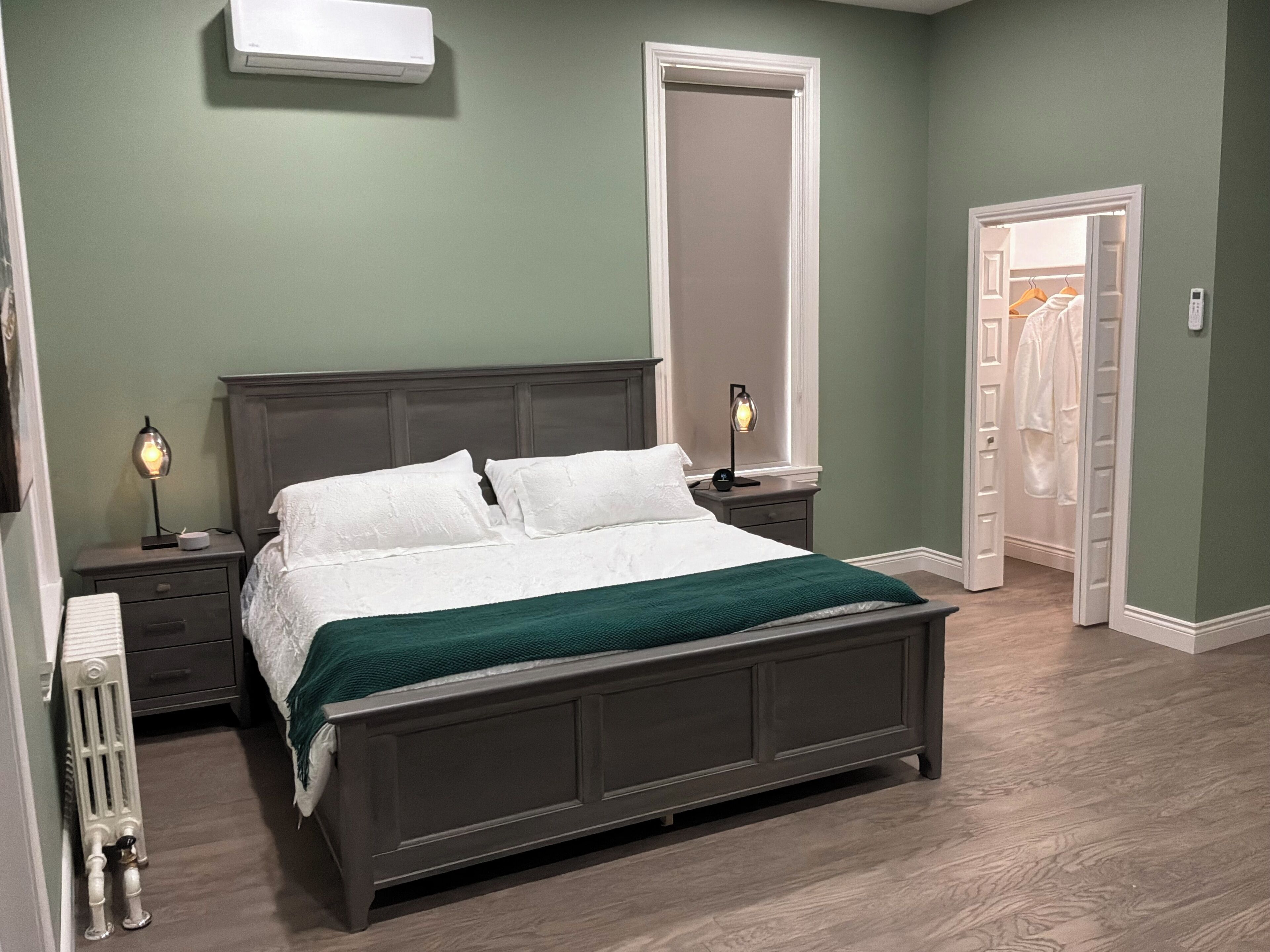 1 chambre, fer et planche à repasser, Wi-Fi gratuit, draps fournis