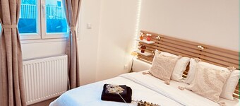 La maison de Paris Est Calme et Moderne