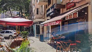 Studio | Restauration extérieure