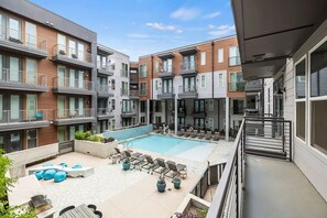Pool - Spacious Apartment for Long-Term Comfort in Downtown Austin | Kitchen & Pool (Austin)