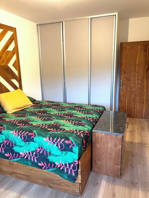 1 bedroom, WiFi, bed sheets