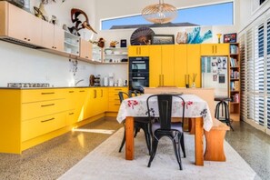 تناول الطعام