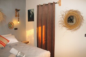 Kamar Double Comfort | Seprai katun Mesir, seprai premium, dan busa memori