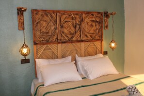 Egyptian cotton sheets, premium bedding, memory foam beds - Auberge Brava Tifnit (Sidi Bibi)