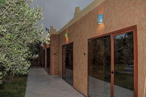 Egyptian cotton sheets, premium bedding, memory-foam beds