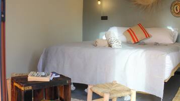 Comfort Double Room, Pool View | Egyptian cotton sheets, premium bedding, memory foam beds