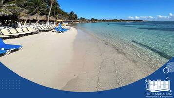 Platja privada i platja de sorra blanca